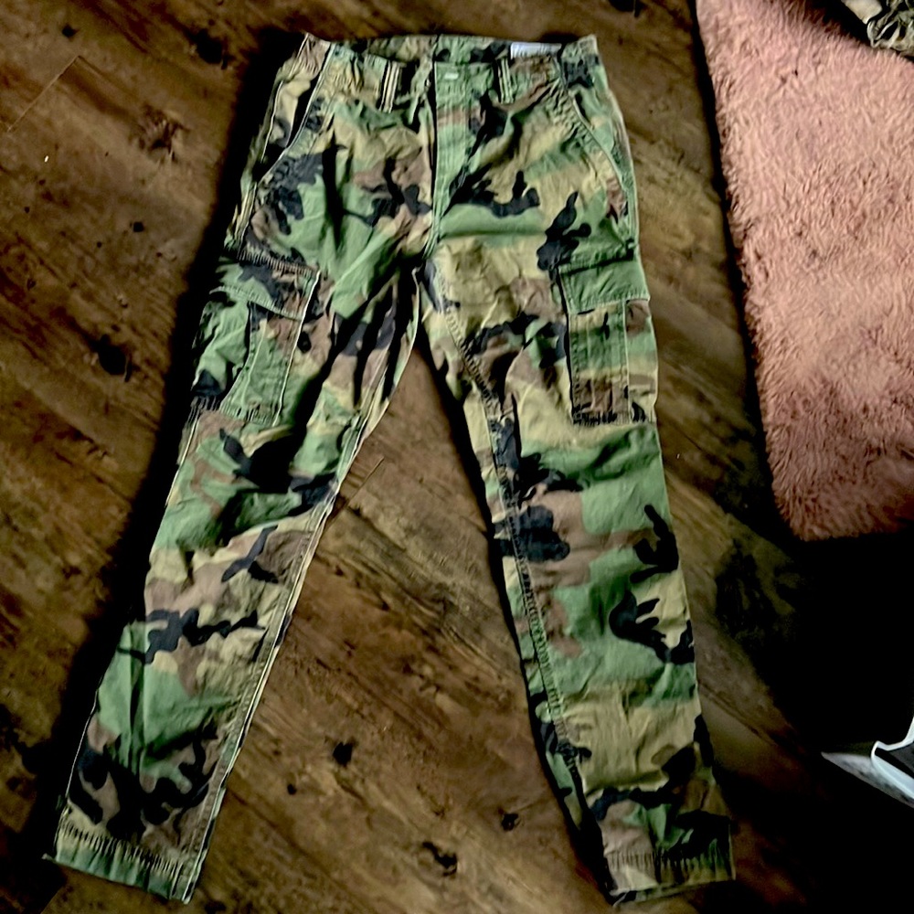Gap army fatigues